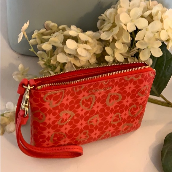 Brand New! Coach Wristlet - Picture 7 of 7